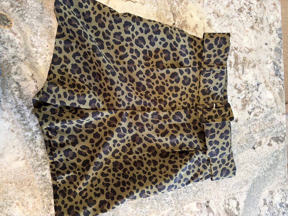Zara Leopard Print Belted Shorts nwot size 2
